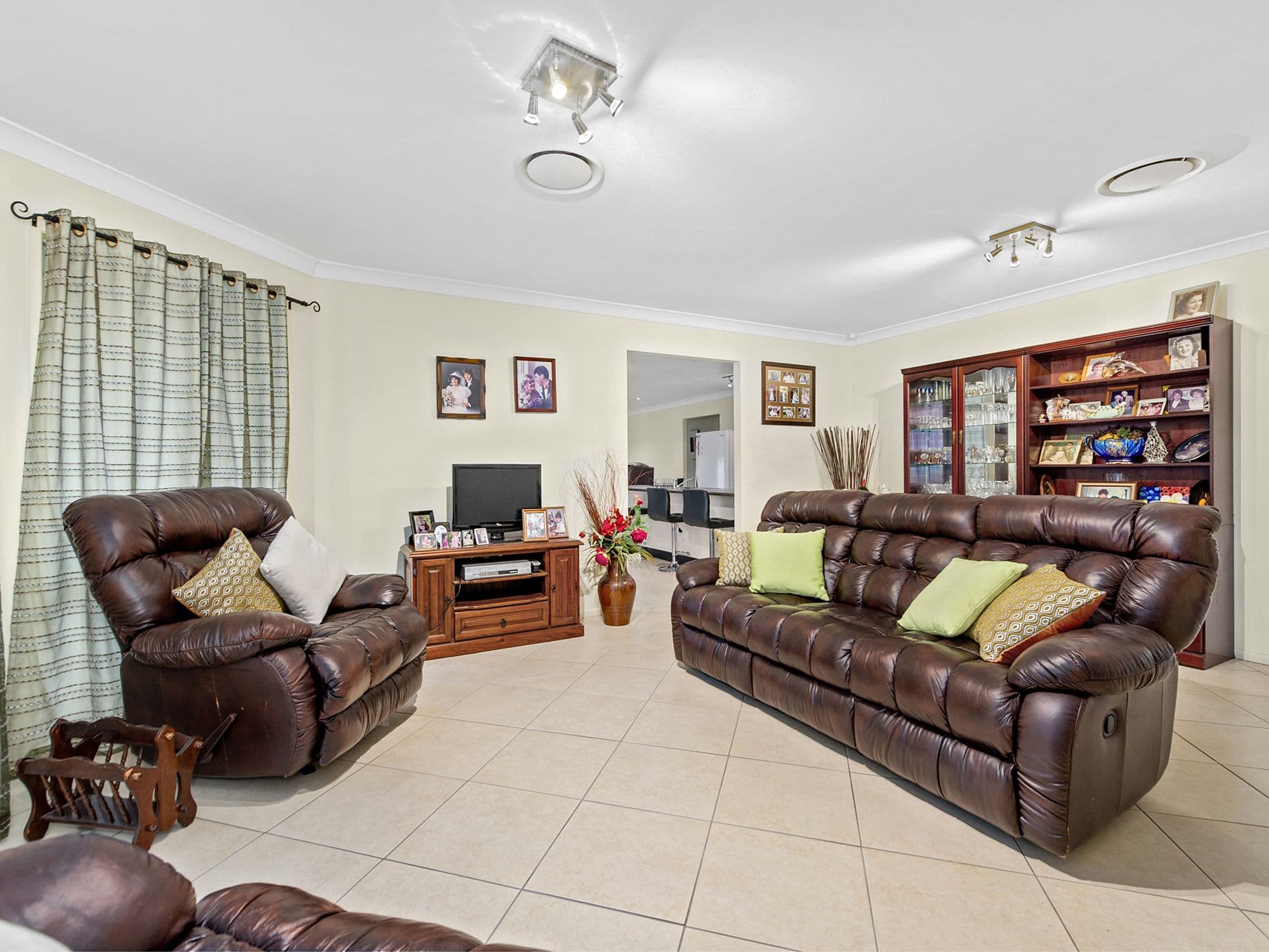 27 Canopus Street, Bridgeman Downs QLD 4035, Bridgeman Downs - Thumbnail 4