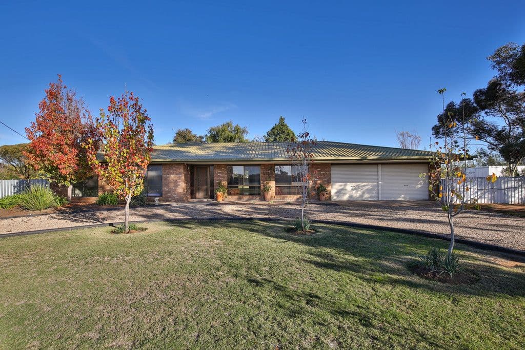 27 Main Avenue South, Merbein VIC 3505, Merbein - Image 1