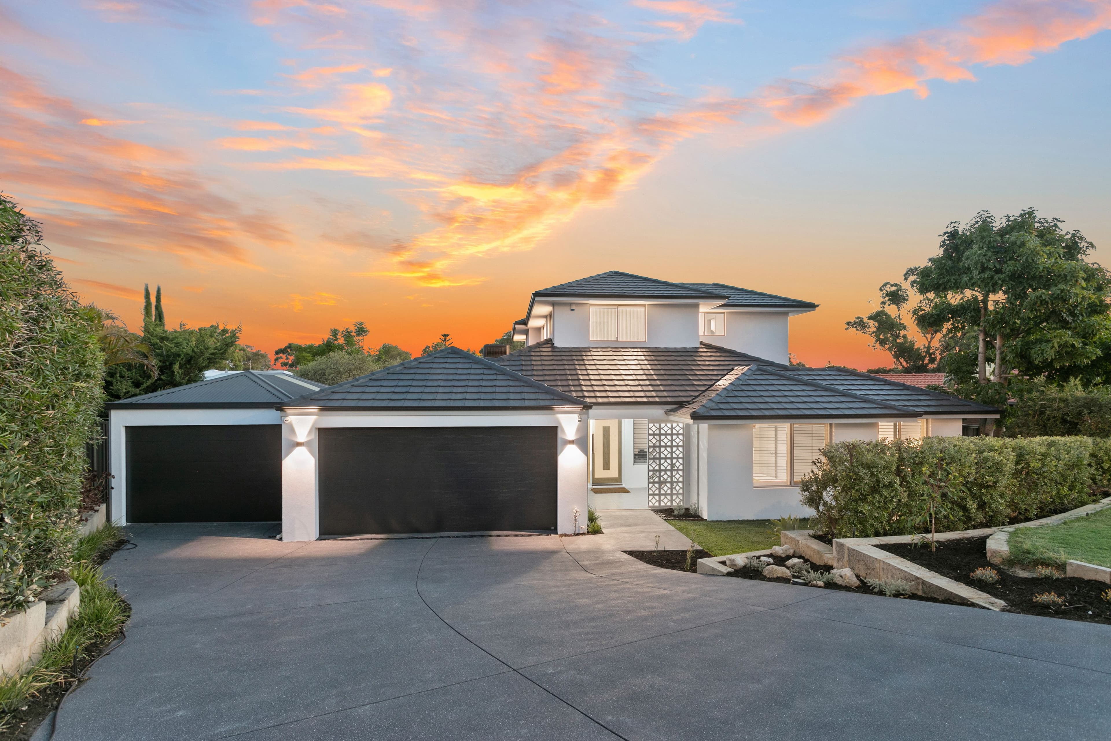 52 Cowper Road, Sorrento WA 6020, Sorrento - Thumbnail 2
