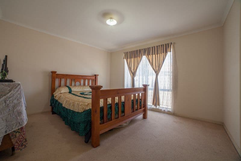 21 Sapphire Drive, Hampton Park VIC 3976, Hampton Park - Thumbnail 6
