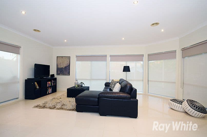 37 Langhorne Crescent, Rowville VIC 3178, Rowville - Thumbnail 4