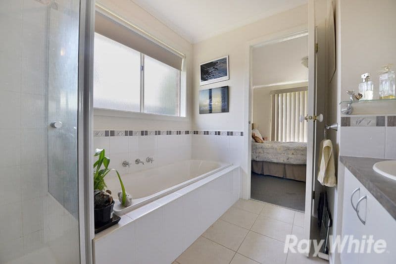 1b Sutton Avenue, BORONIA VIC 3155, Boronia - Thumbnail 6