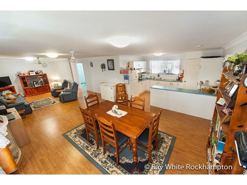 37 Oxley Drive, GLENLEE QLD 4711, Glenlee - Thumbnail 5