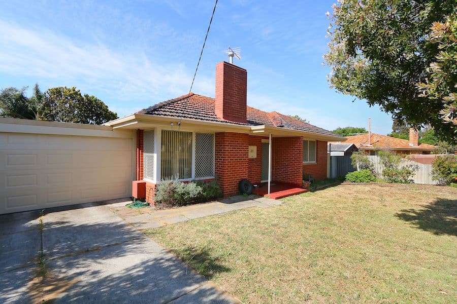 28 Camillo Street, Coolbellup WA 6163, Coolbellup - Thumbnail 2