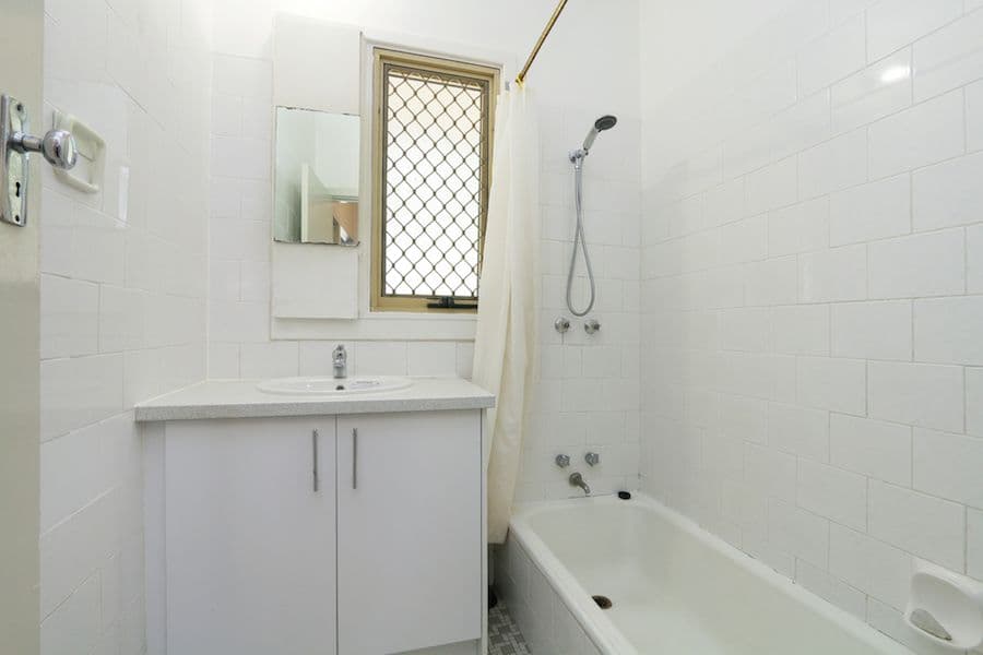 28 Camillo Street, Coolbellup WA 6163, Coolbellup - Thumbnail 5