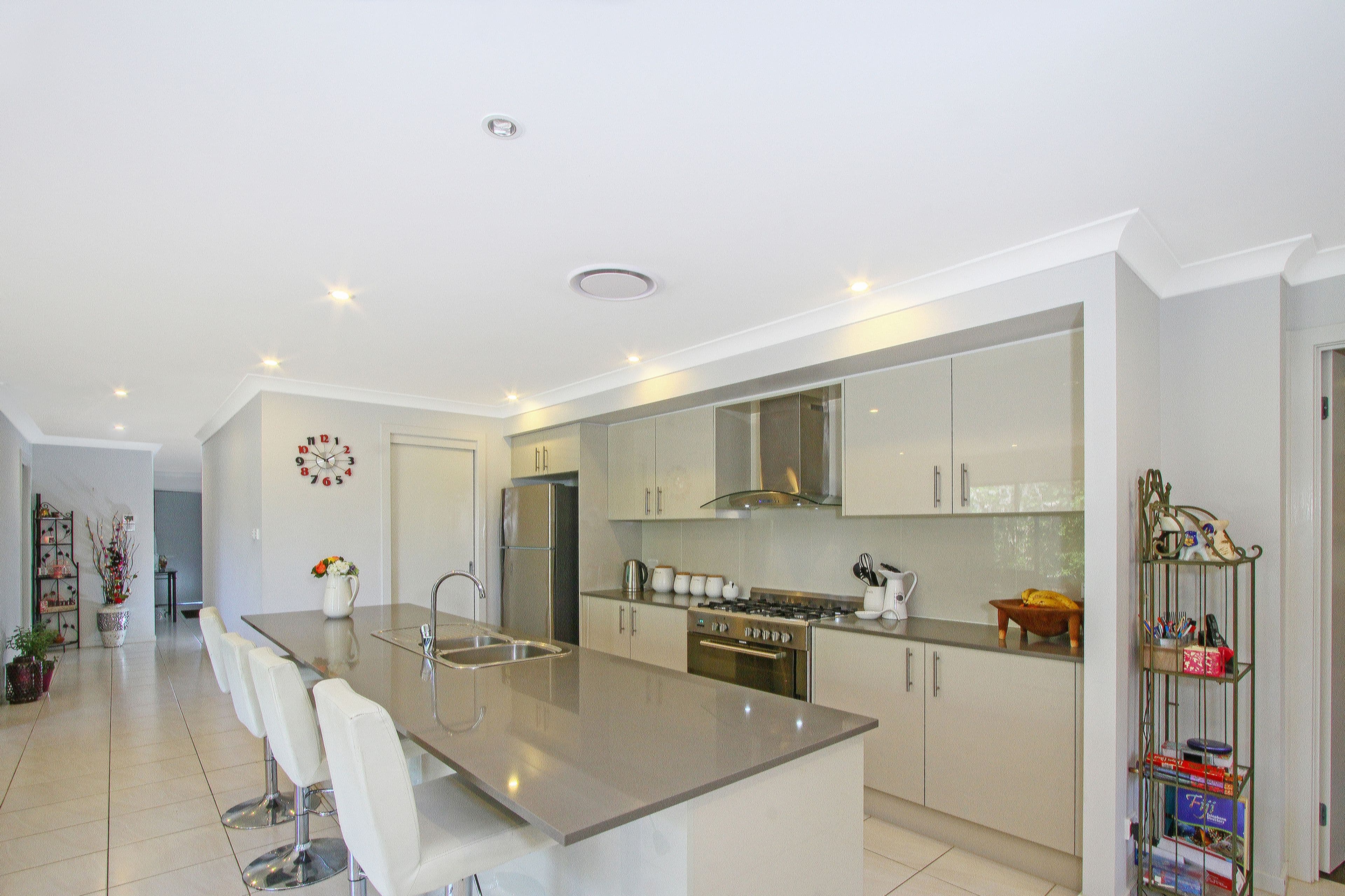 17 Saxby Lane, Gunning - Thumbnail 3