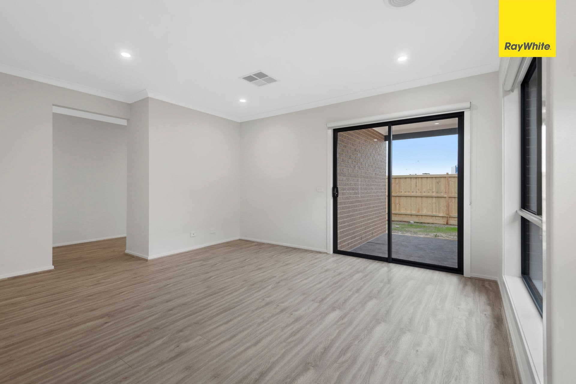 7 Midguard Road, WEIR VIEWS VIC 3338, Weir Views - Thumbnail 5