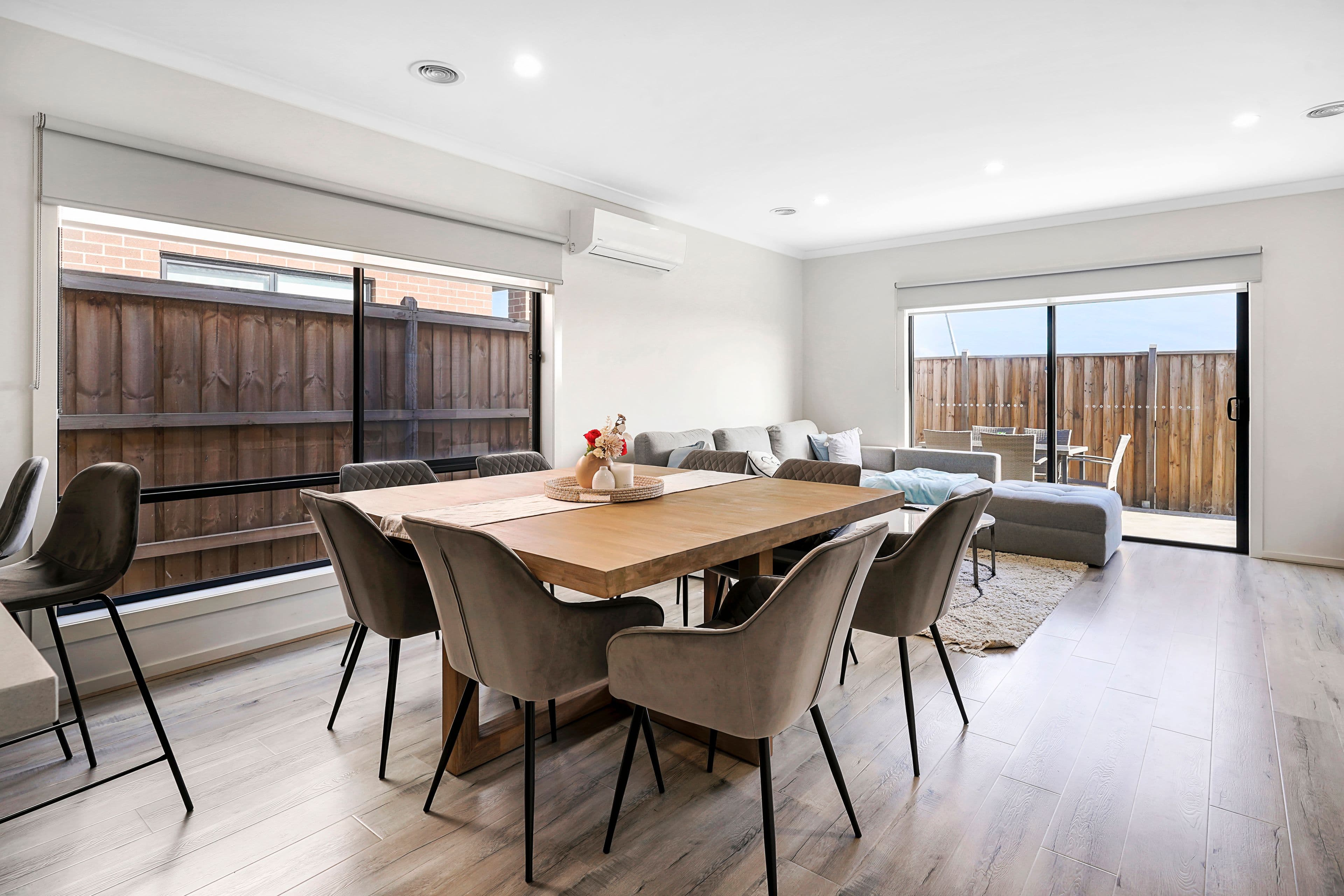 68 Stature Avenue, Clyde North VIC 3978, Clyde North - Thumbnail 2