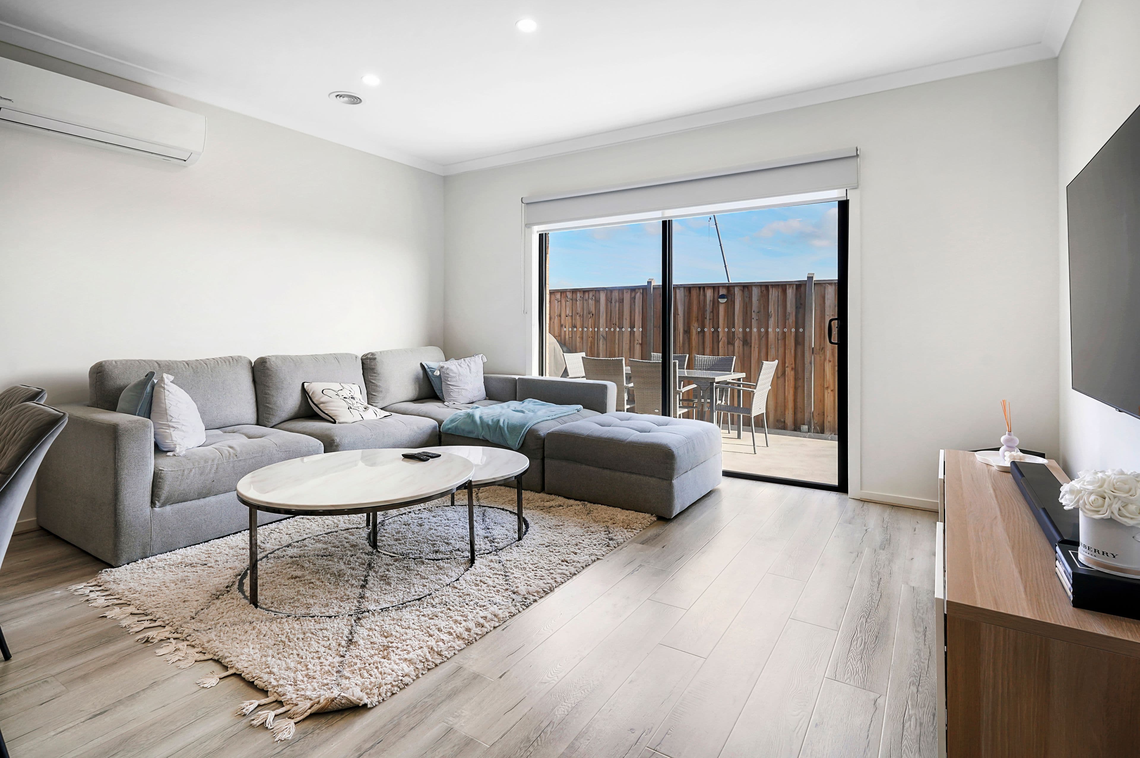 68 Stature Avenue, Clyde North VIC 3978, Clyde North - Thumbnail 3
