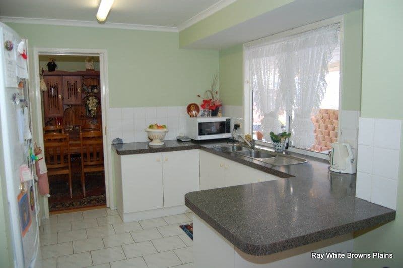 27 Jade Gardens Drive, BORONIA HEIGHTS QLD 4124, Boronia Heights - Thumbnail 6