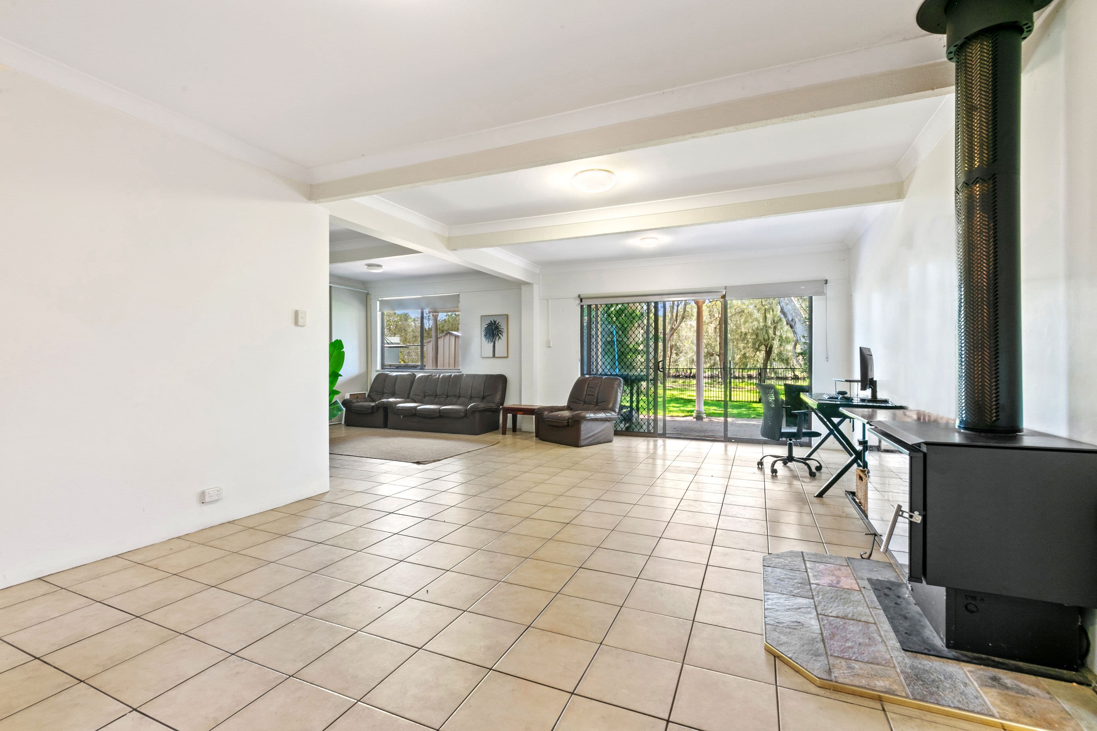 13 Natuna Avenue, Budgewoi NSW 2262, Budgewoi - Thumbnail 7