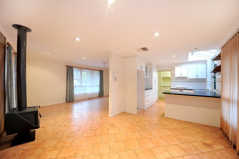 13 Commercial Road, FERNTREE GULLY VIC 3156, Ferntree Gully - Thumbnail 3