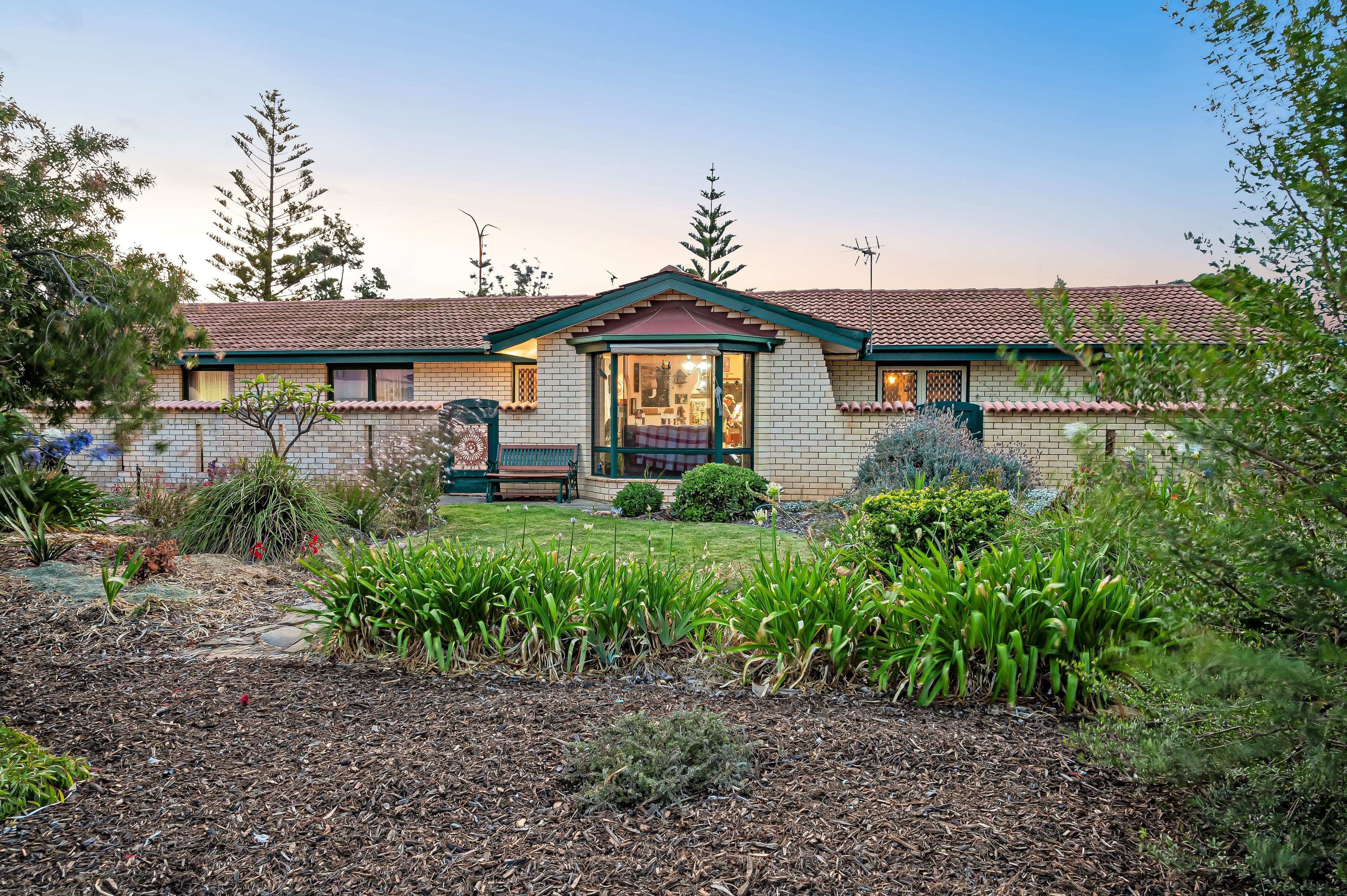 21 Sunlake Place, Tennyson SA 5022, Tennyson - Thumbnail 3