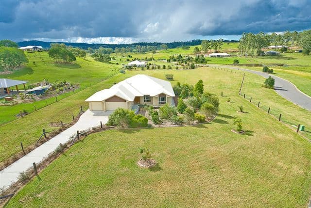 2 Ascot Crescent, SAMFORD VALLEY QLD 4520, Samford Valley - Thumbnail 2
