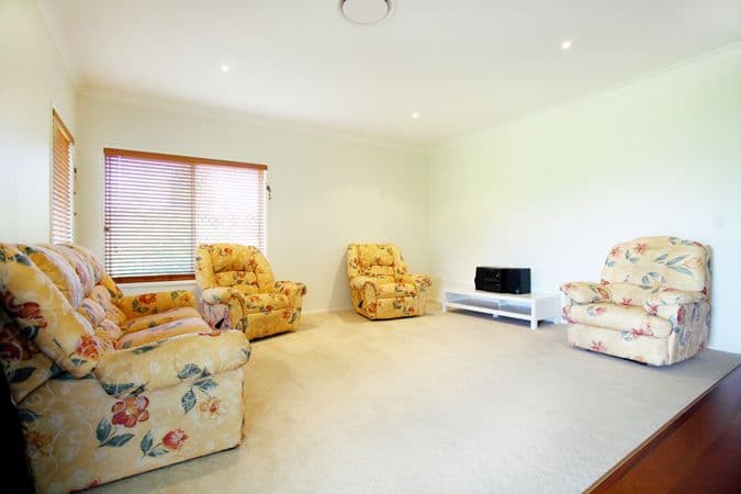 2 Ascot Crescent, SAMFORD VALLEY QLD 4520, Samford Valley - Thumbnail 5