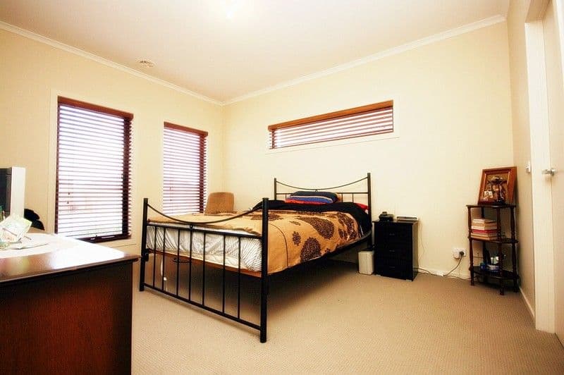 6 Cunningham Chase, BURNSIDE HEIGHTS VIC 3023, Burnside Heights - Thumbnail 2