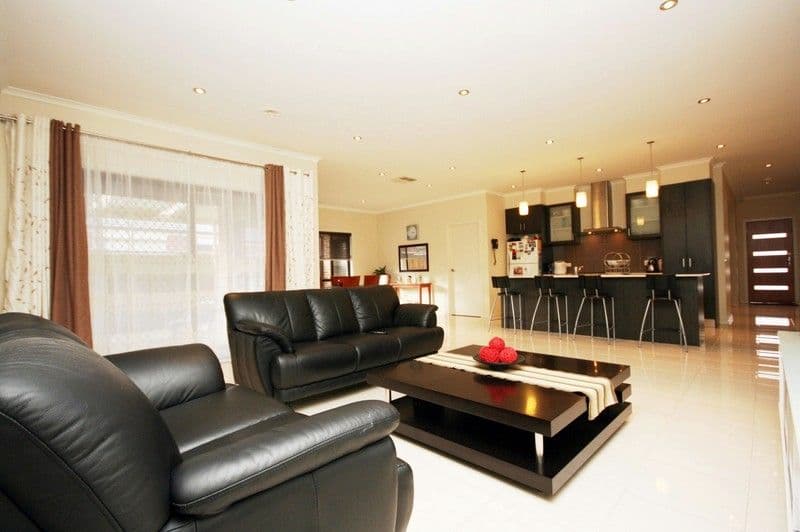 6 Cunningham Chase, BURNSIDE HEIGHTS VIC 3023, Burnside Heights - Thumbnail 5