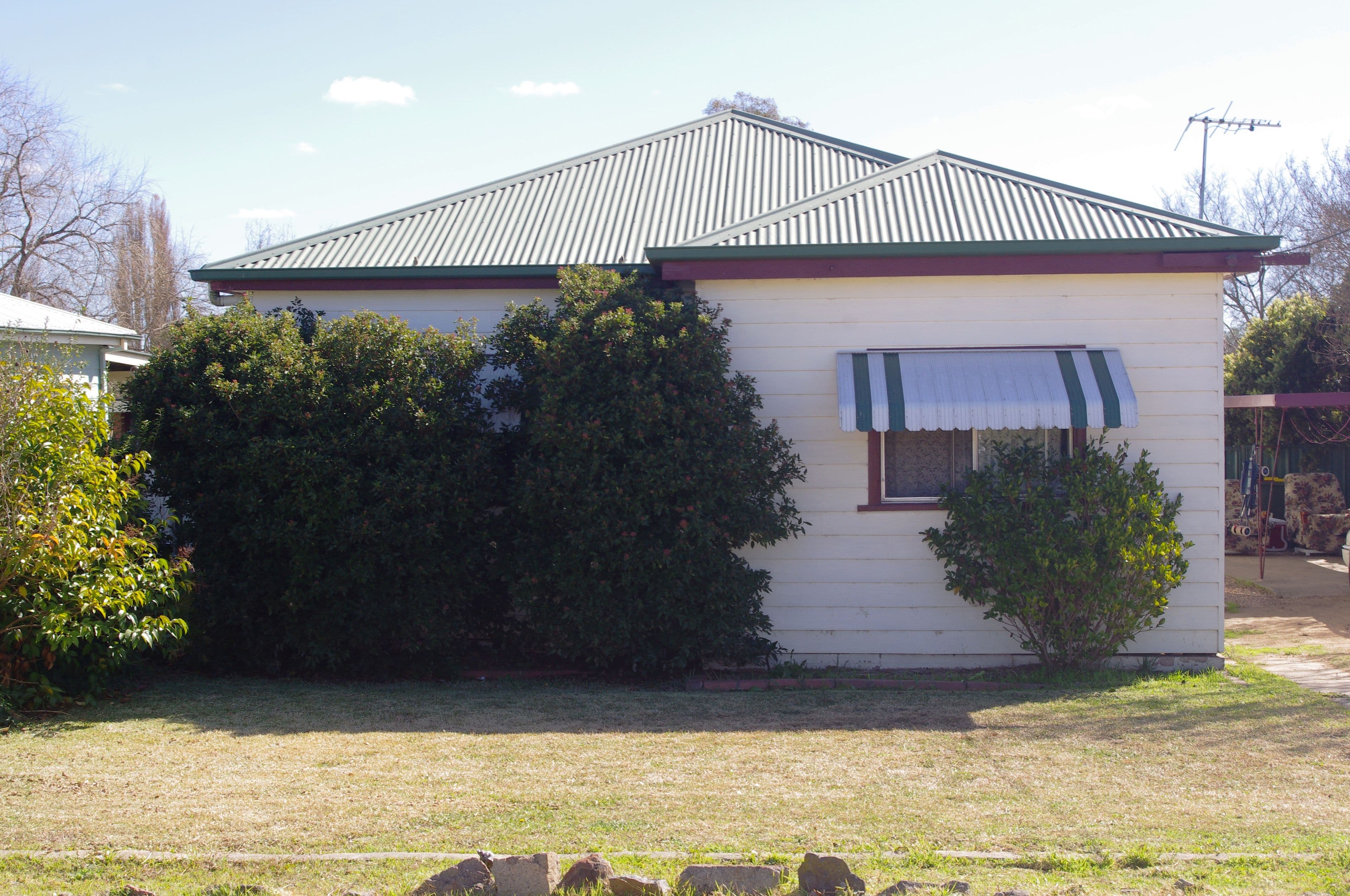 76 Chester Street, Inverell - Image 1