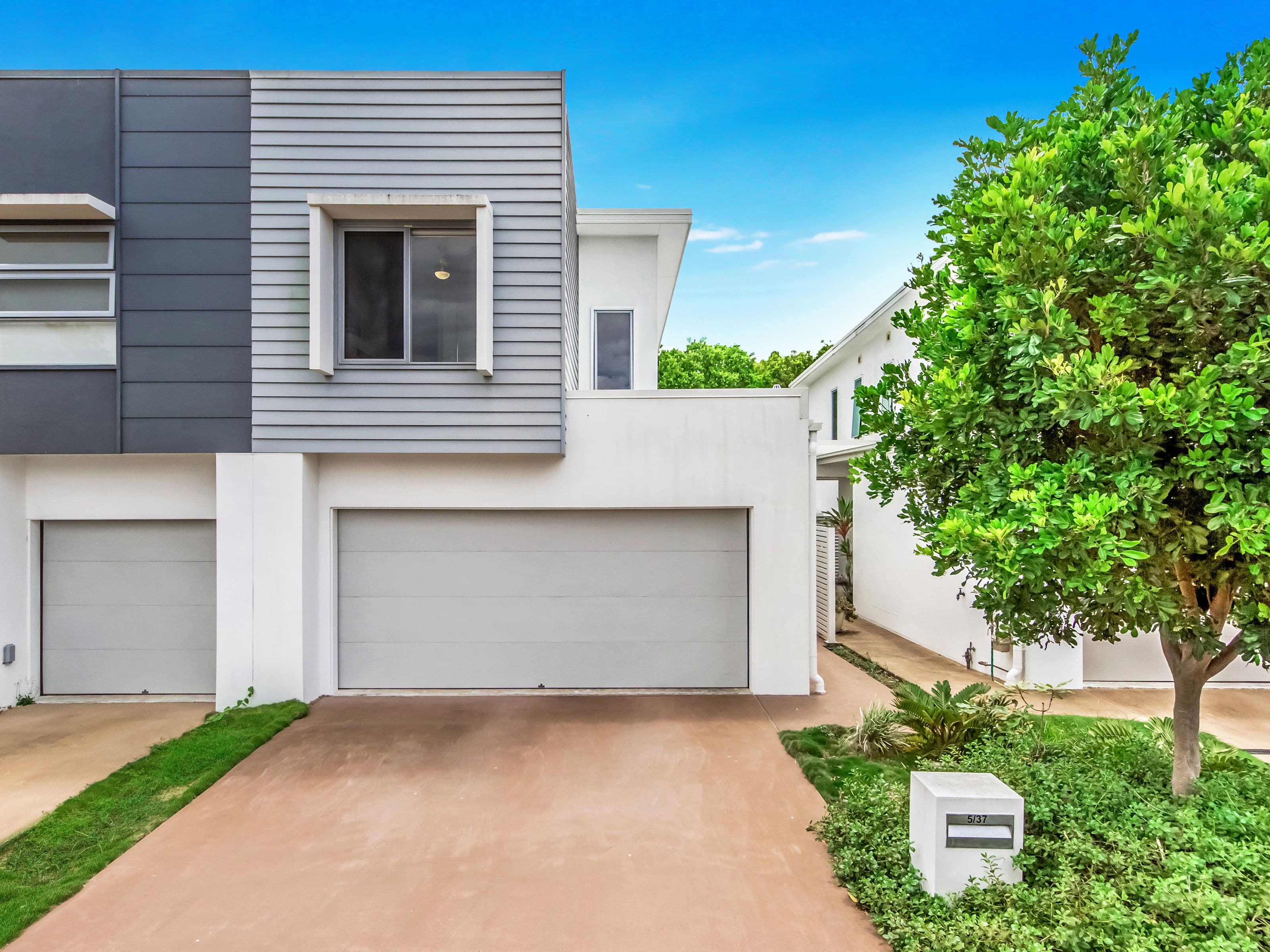 37 Azure Way, Hope Island QLD 4212, Hope Island - Image 1