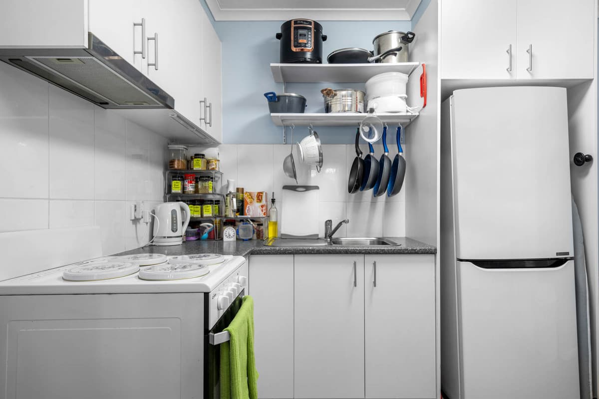 6 / 3 Kinnordy Court, Hamlyn Heights VIC 3215, Hamlyn Heights - Thumbnail 2