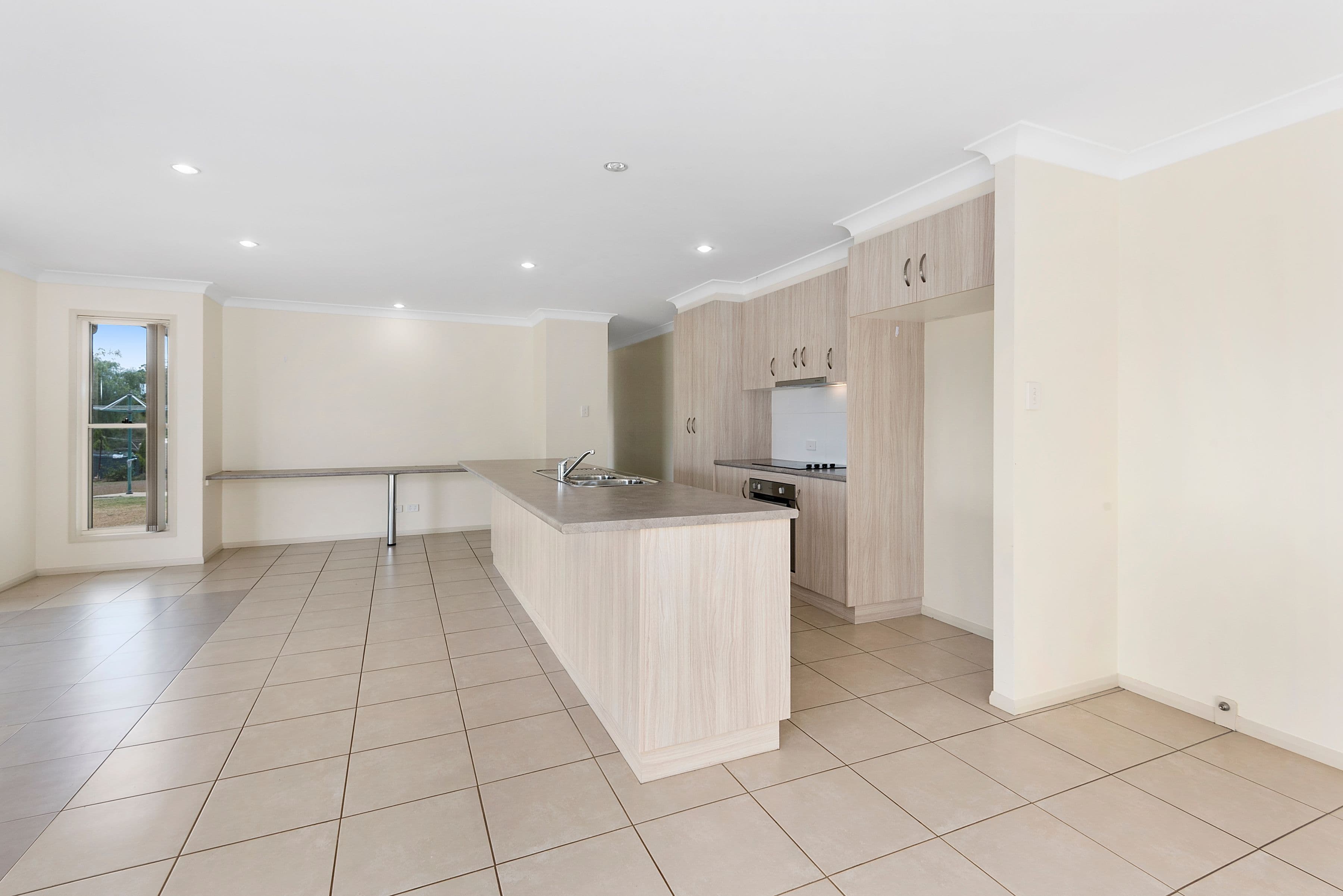 4 Leslie Street, East Greenmount QLD 4359, East Greenmount - Thumbnail 4