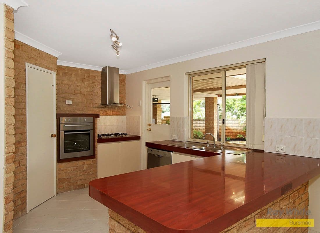 5 Rawlinna Heights, BALLAJURA WA 6066, Ballajura - Thumbnail 2