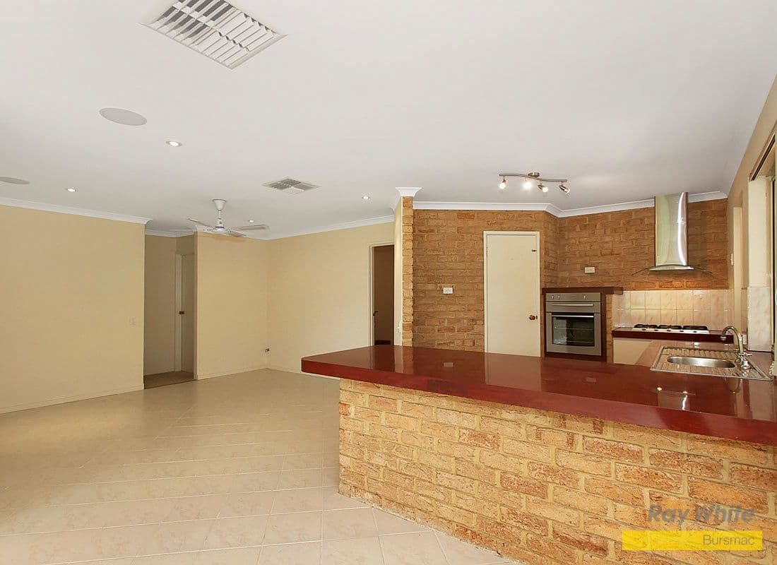 5 Rawlinna Heights, BALLAJURA WA 6066, Ballajura - Thumbnail 3