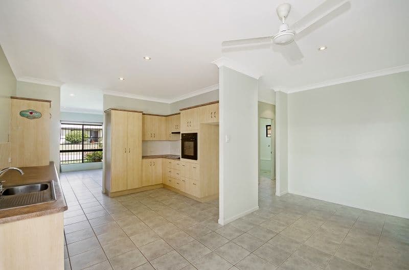 19 Monaro Circuit, MOUNT LOUISA QLD 4814, Mount Louisa - Thumbnail 5