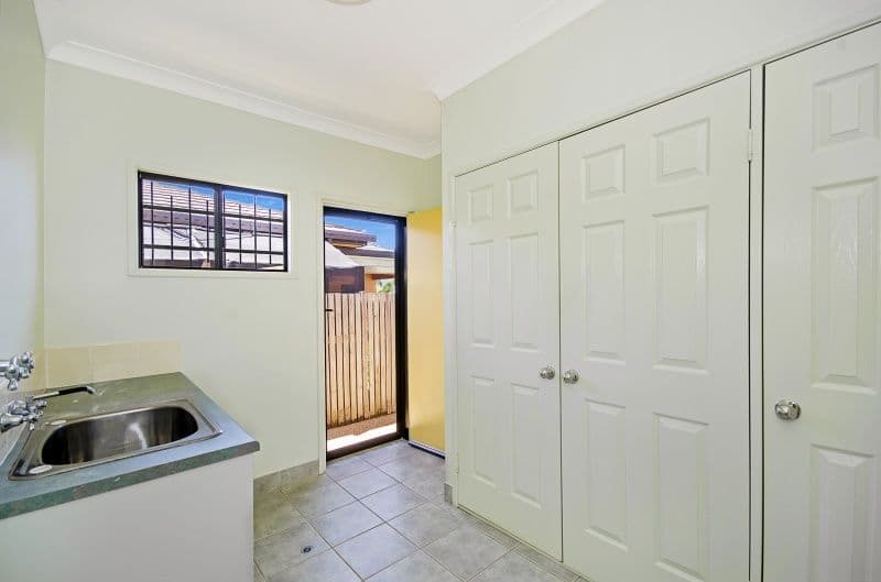 19 Monaro Circuit, MOUNT LOUISA QLD 4814, Mount Louisa - Thumbnail 7