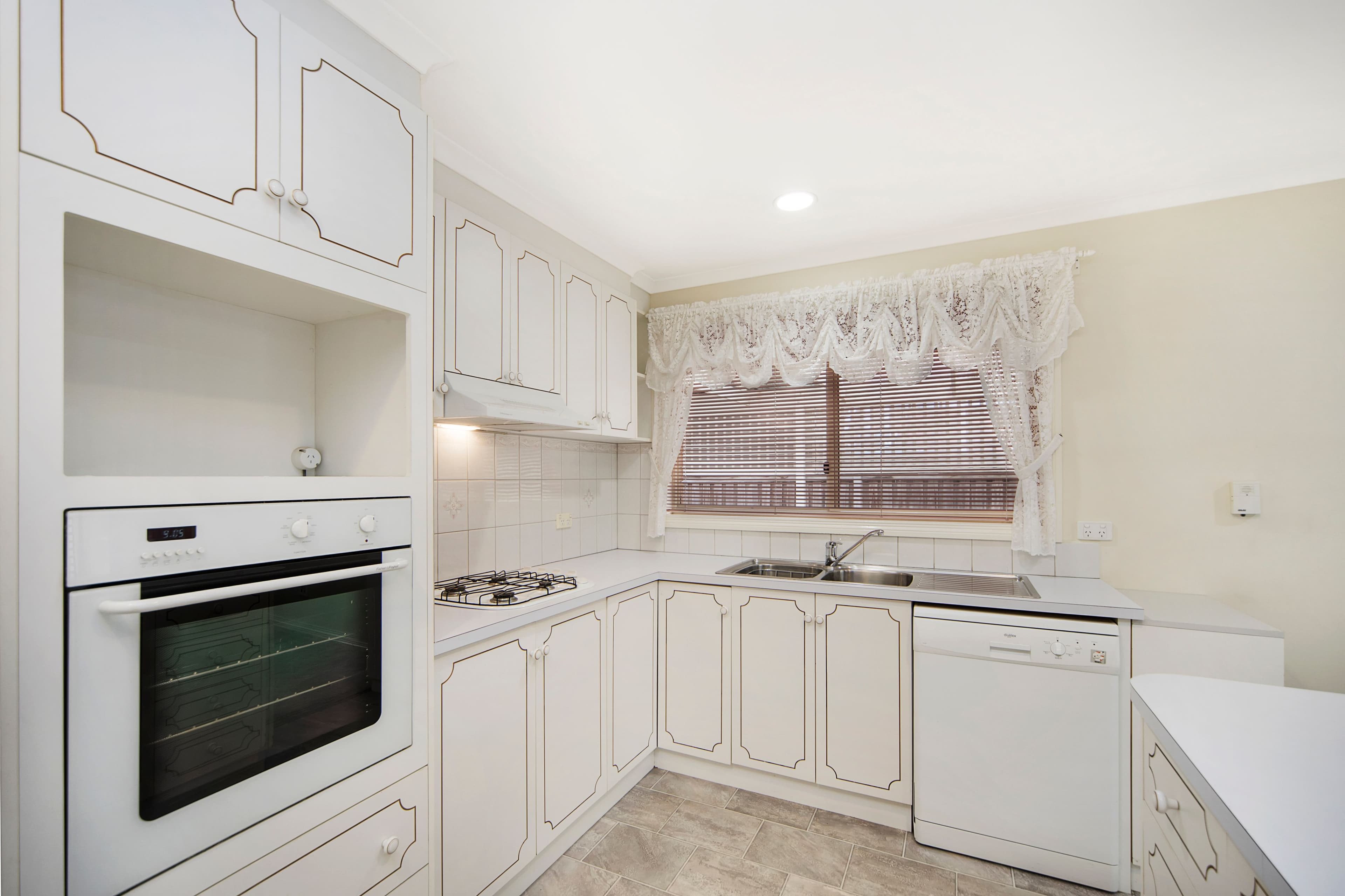 24 Jasmine Drive, Delacombe VIC 3356, Delacombe - Thumbnail 3