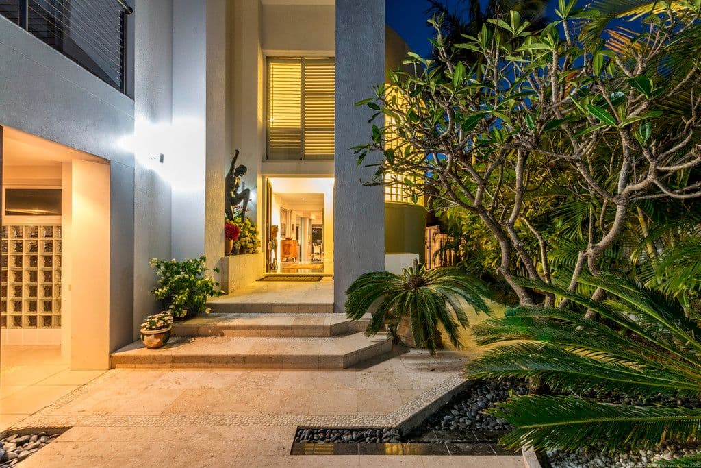 11 Valencia Avenue, Isle Of Capri QLD 4217, Isle Of Capri - Thumbnail 5