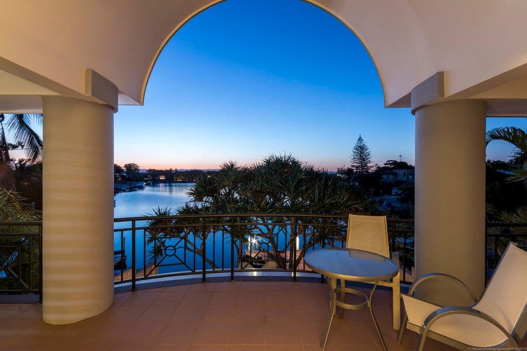 11 Valencia Avenue, Isle Of Capri QLD 4217, Isle Of Capri - Thumbnail 7