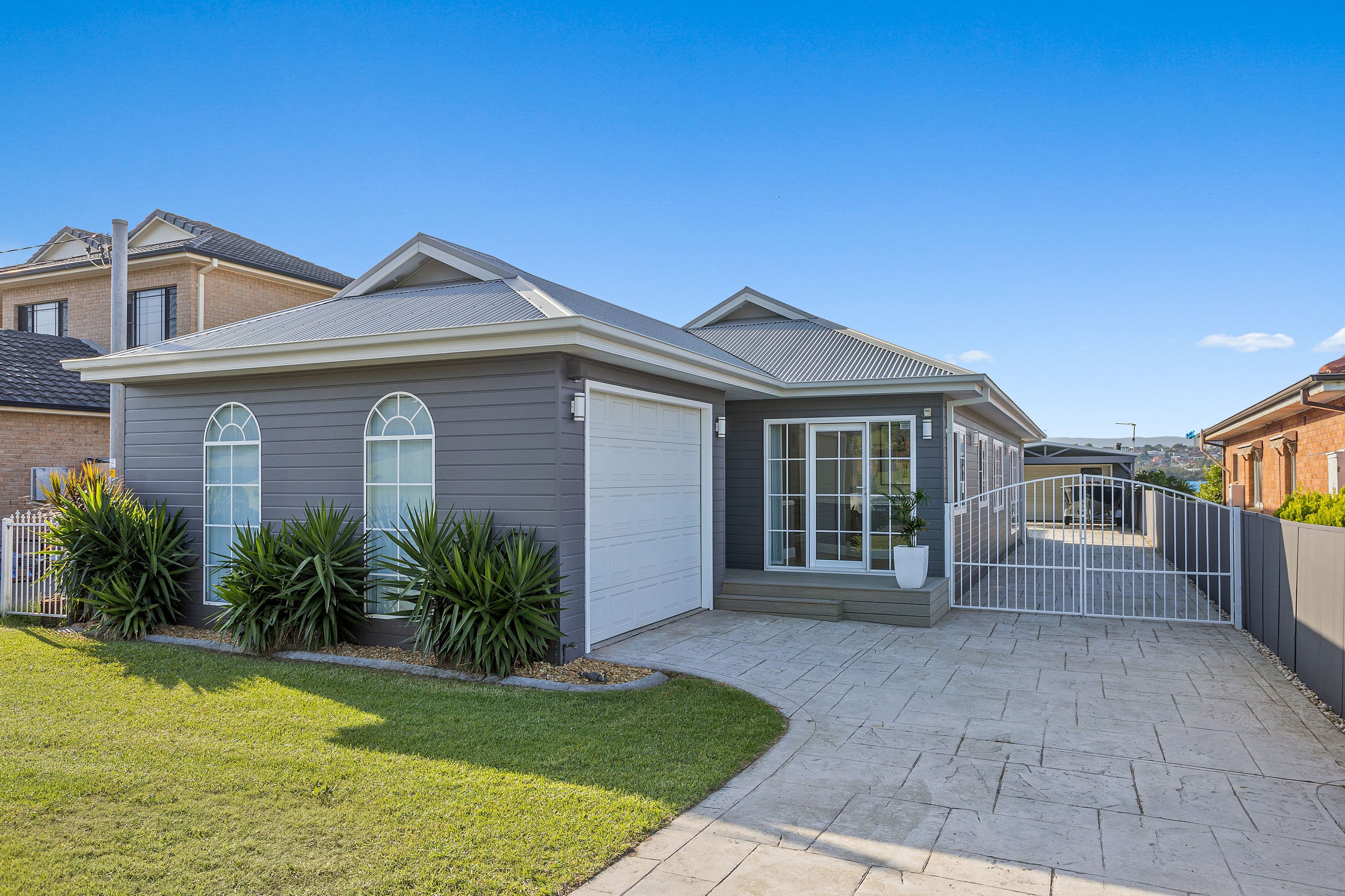 48 Lakeview Parade, Primbee NSW 2502, Primbee - Thumbnail 2