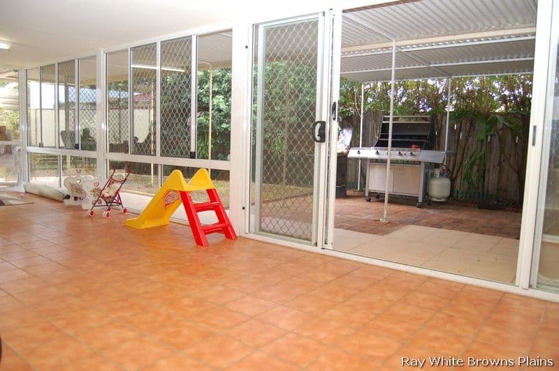12 Stevens Court, Crestmead QLD 4132, Crestmead - Thumbnail 2
