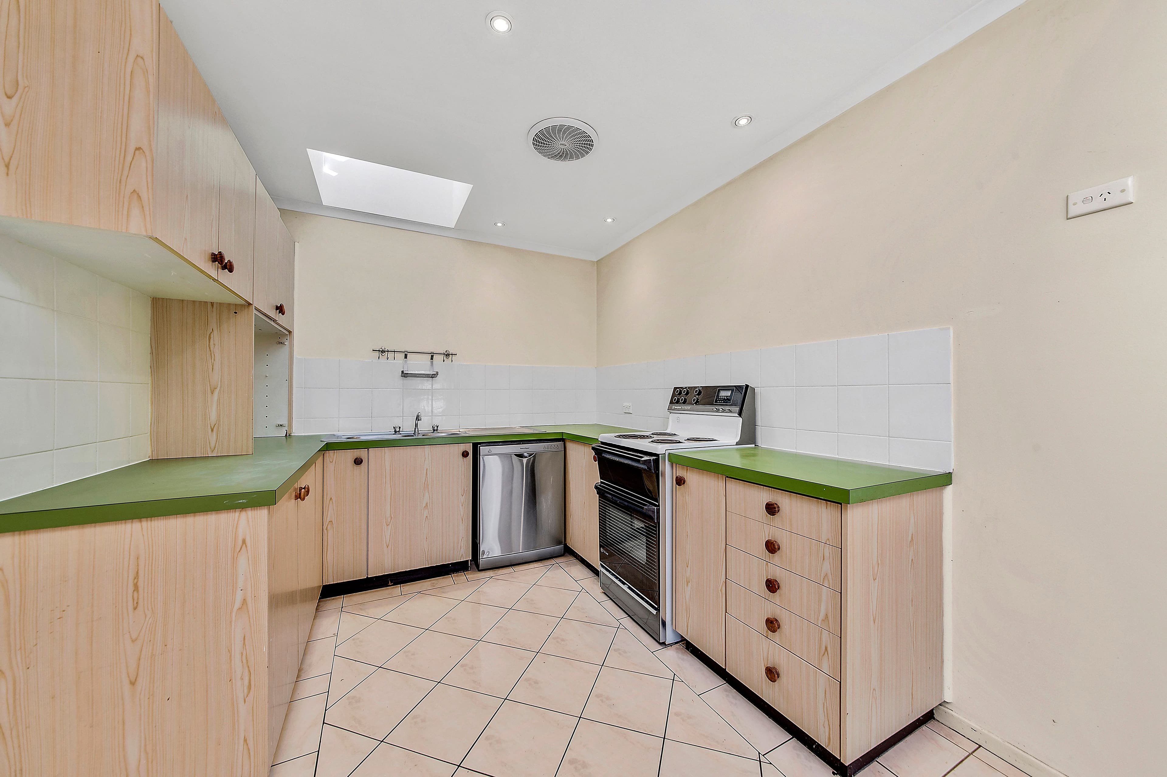 47 Macrossan Crescent, Latham ACT 2615, Latham - Thumbnail 4