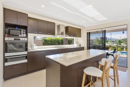 2 Halyard Crescent, Hope Island QLD 4212, Hope Island - Thumbnail 3
