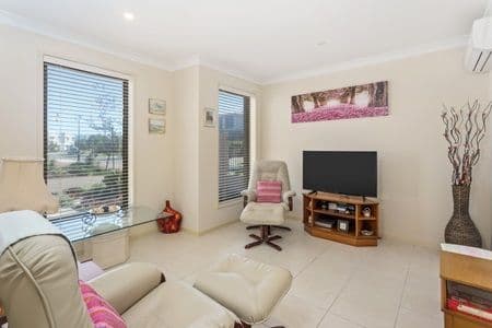 2 Halyard Crescent, Hope Island QLD 4212, Hope Island - Thumbnail 6