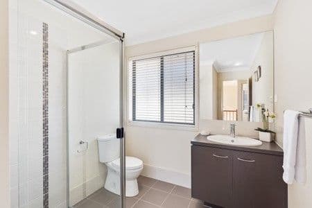 2 Halyard Crescent, Hope Island QLD 4212, Hope Island - Thumbnail 8