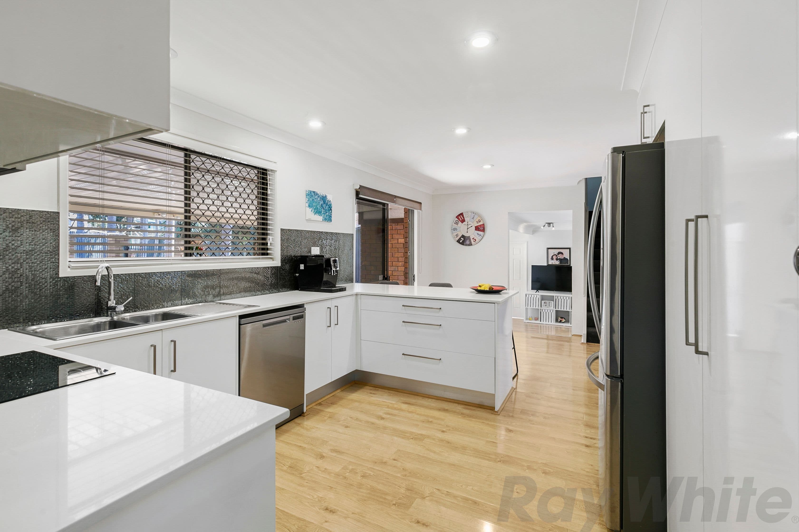 33 Sherington Street, Alexandra Hills QLD 4161, Alexandra Hills - Thumbnail 2