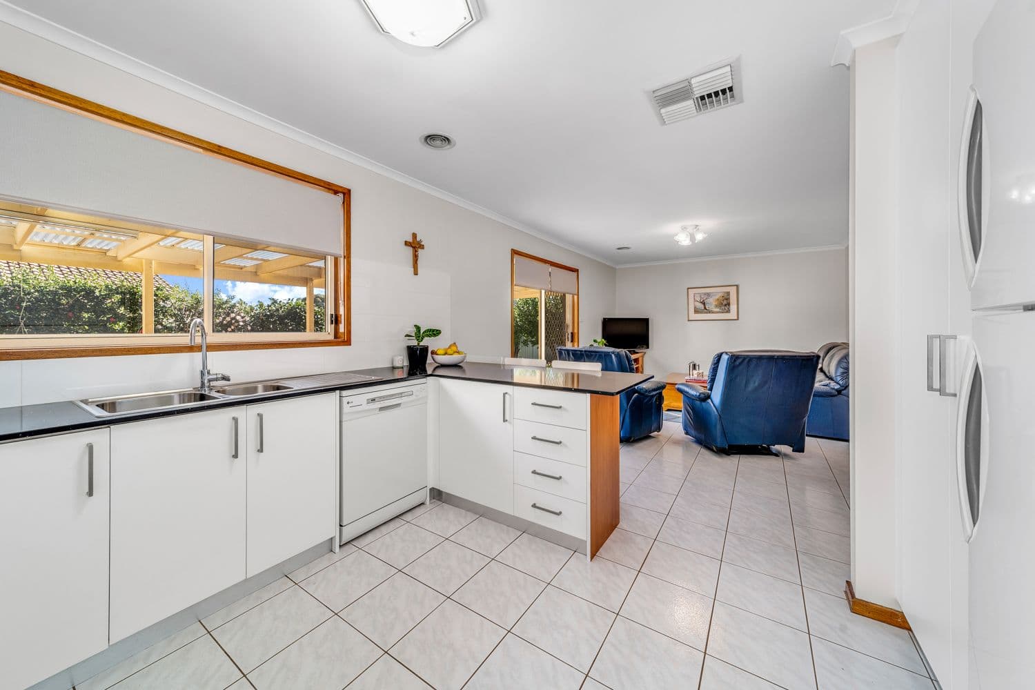 16 Kingscote Crescent, Bonython ACT 2905, Bonython - Thumbnail 5