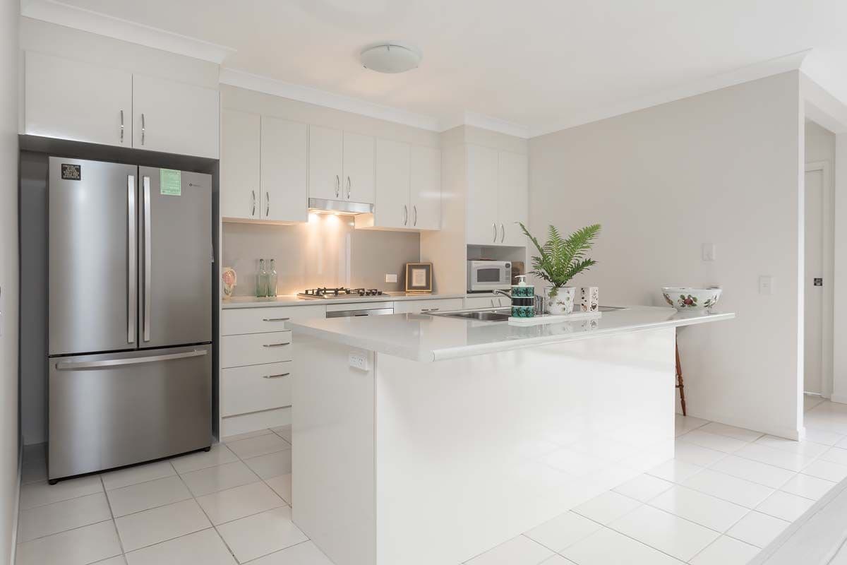 7 Greenway Circuit, Mount Ommaney QLD 4074, Mount Ommaney - Thumbnail 2