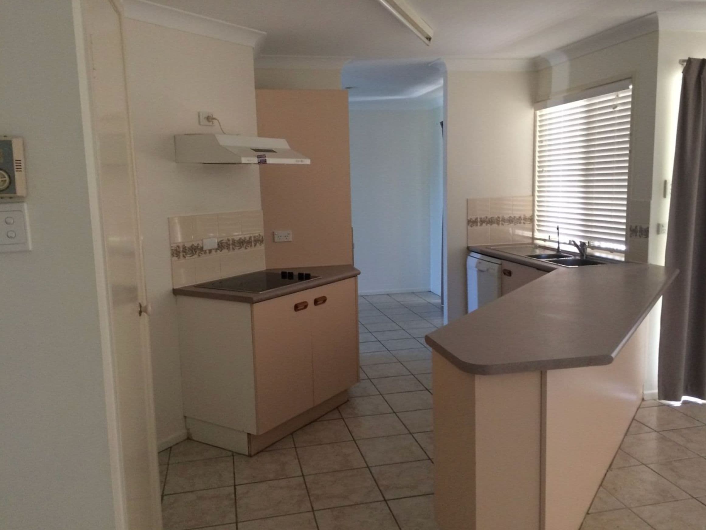 13 Archer Road, Gracemere QLD 4702, Gracemere - Thumbnail 4