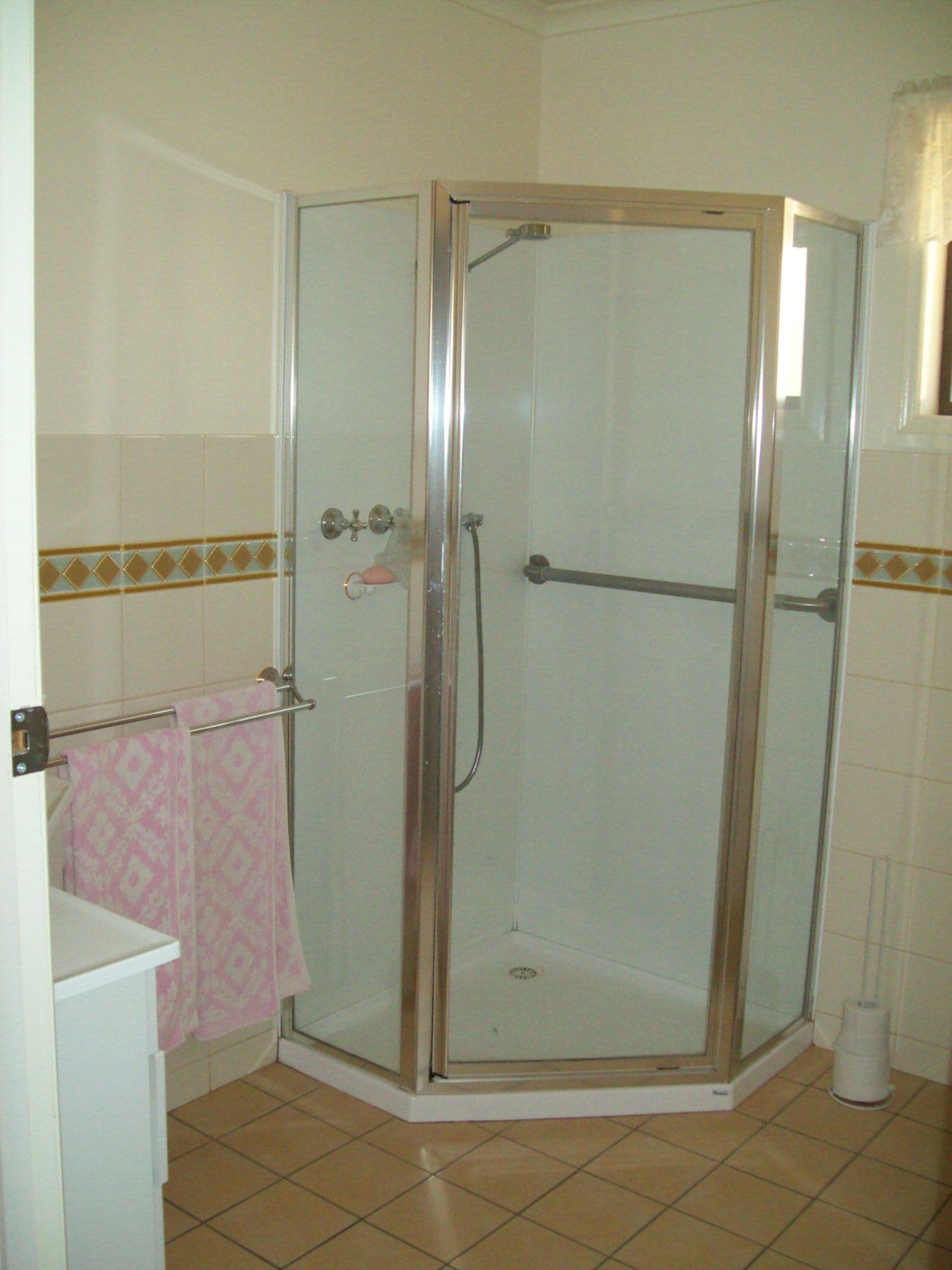 13 Alexandra Parade, HAMILTON VIC 3300, Hamilton - Thumbnail 7