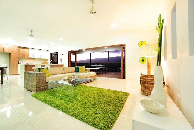 18 Whitehaven Crescent, CANNONVALE QLD 4802, Cannonvale - Thumbnail 3