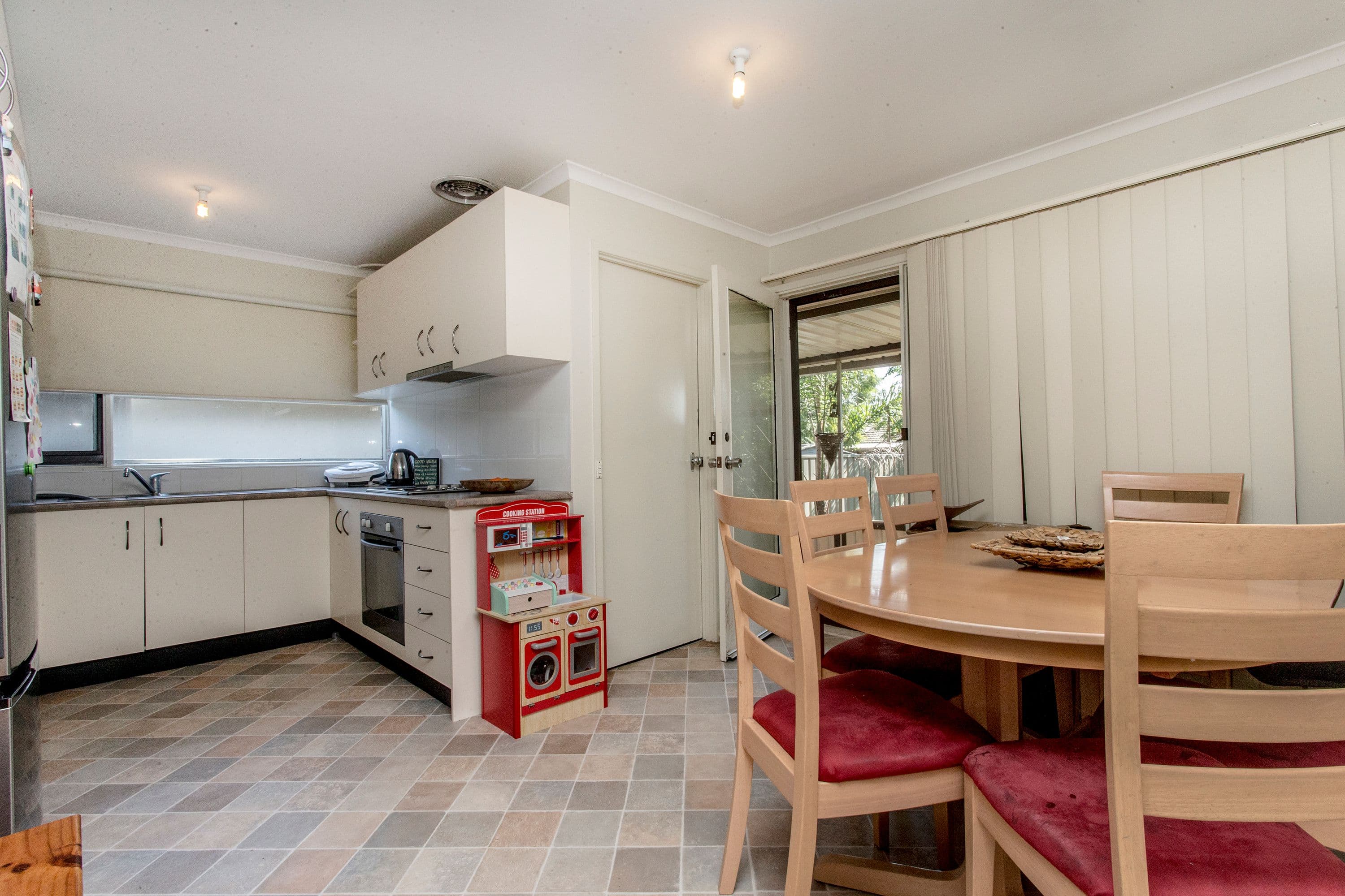 19 Barnett Street, South Penrith - Thumbnail 5