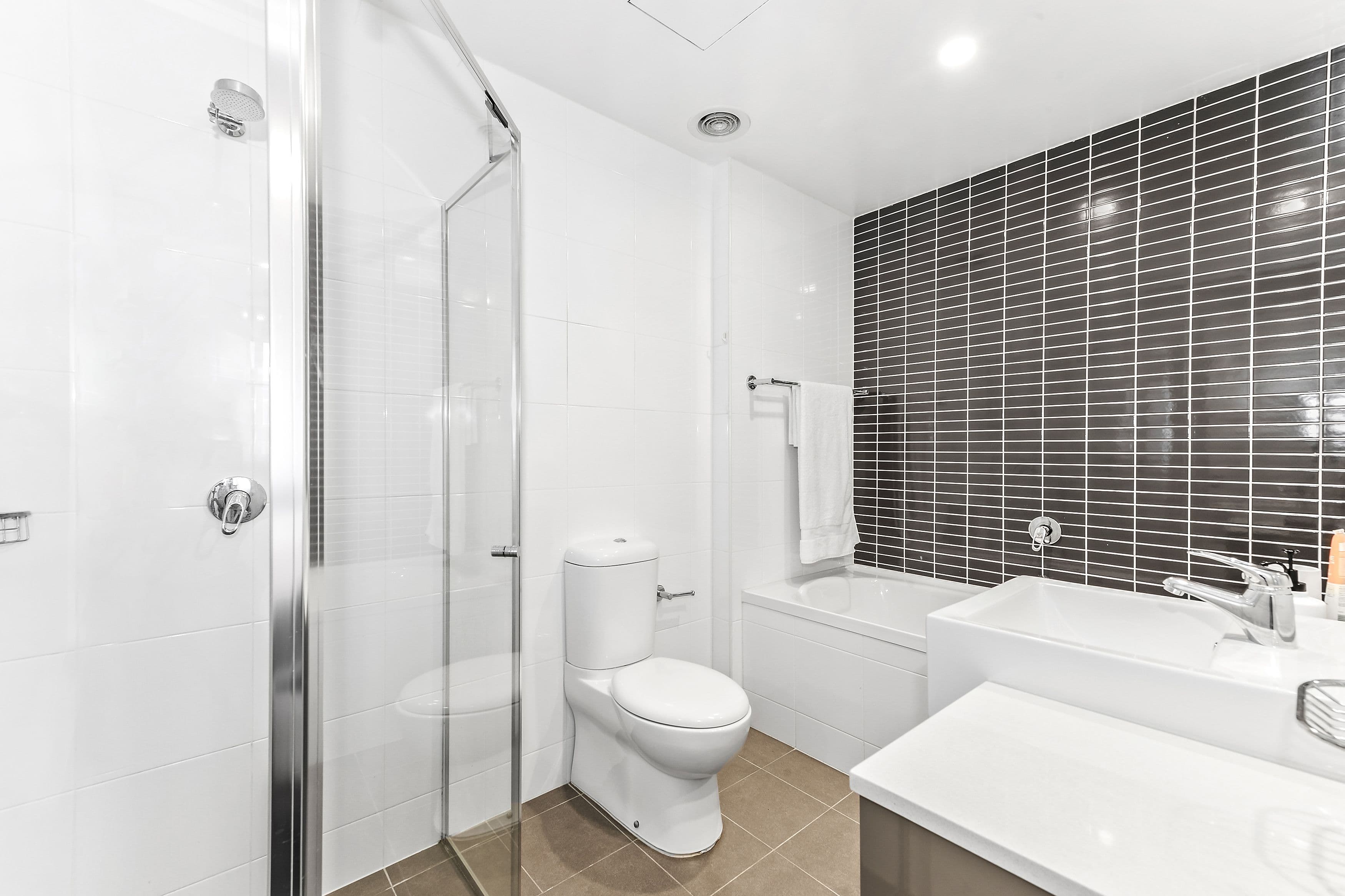 9 Rothschild Avenue, Rosebery NSW 2018, Rosebery - Thumbnail 8
