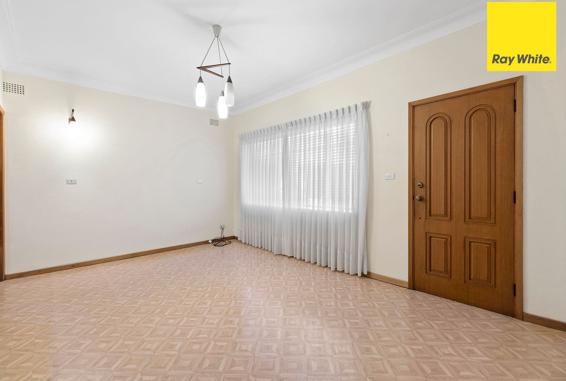 11 Endeavour Road, Georges Hall NSW 2198, Georges Hall - Thumbnail 6
