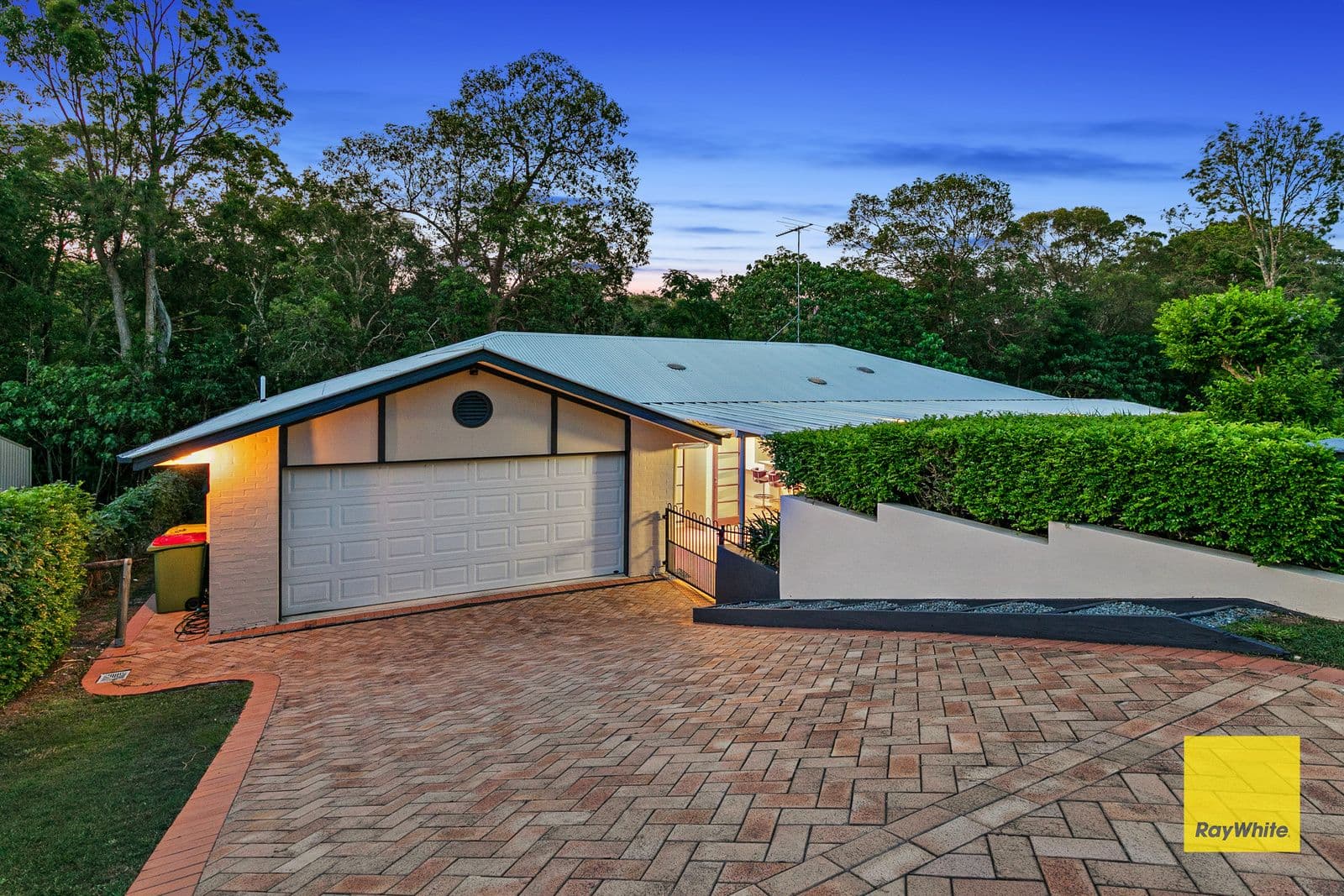7 Saint Marys Court, Capalaba QLD 4157, Capalaba - Thumbnail 2