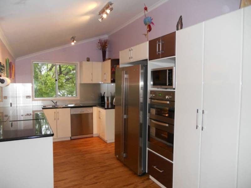 60 Hamilton Street West, NORTH MACKAY QLD 4740, North Mackay - Thumbnail 2