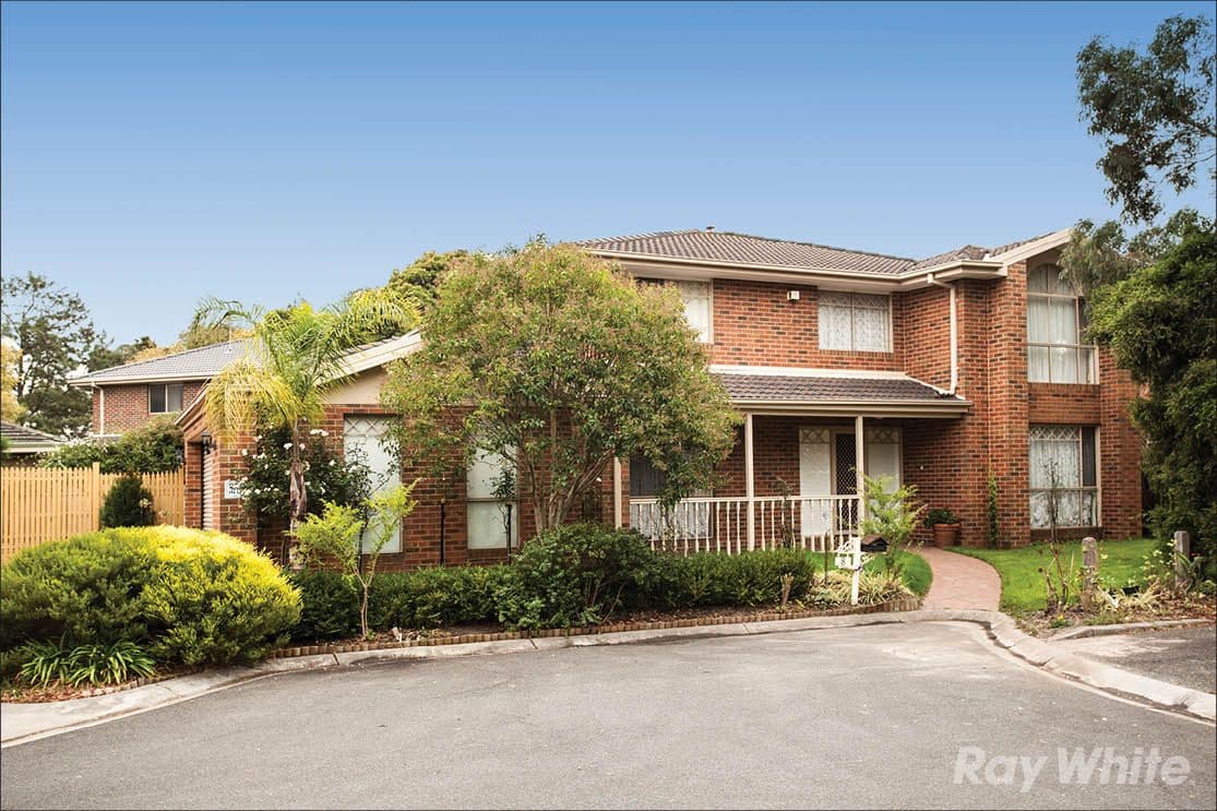 8 Peartree Way, Glen Waverley VIC 3150, Glen Waverley - Image 1